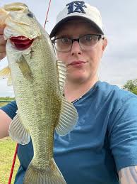 Learning Bass Fishing with Texas Rig in Sanger