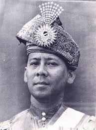 Tunku abdul rahman putra alhaj was born in alor star, kedah, on 8 february 1903, the seventh son of the ruler of kedah, sultan abdul hamid halim shah. 55 Ideas De Malasya Sultan Abdul Halim Of Kedah Kuala Lumpur Malasya Putrajaya