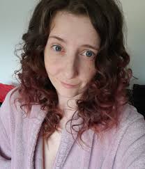 Some girls will plait their hair and their forehead will be looking like  their brain uses solar energy.* 🤣🤣🤣🤣🤣🤣🤣🤣