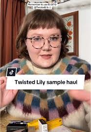 Lily Caswell's Instagram, Twitter & Facebook