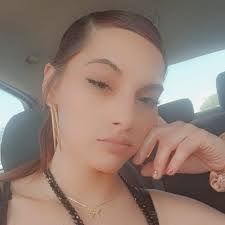 Crystal Trexler's Instagram, Twitter & Facebook