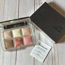 This set includes six powders that are 0.04 oz each. Hourglass Ambient Ghost Unlocked Lighting Edit 2019 Palette Out For Sale Online Ebay