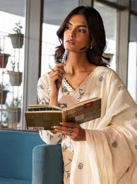 Libas Off White Floral Embroidered V-Neck Straight Kurta With Trouser And  Dupatta