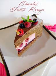 J En Reprendrai Bien Un Bout Hello Baby Chocolat Fruits Rouges Gateau Cerise Dessert Idee Gateau