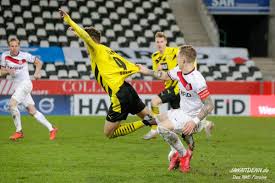 Diese tabelle zeigt an, wo (heim/auswärts), gegen wen, an welchen spieltagen und mit welchem resultat der verein rw essen in der saison gesamtstatistik aktuelle saison gespielt hat. Rot Weiss Essen Borussia Dortmund Ii 1 1 2020 2021 Regionalliga West Jawattdenn De