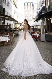 Robe de princesse des ateliers ambrine modèle « précieuse». 20 Meilleures Idees Sur Robes De Mariee De Luxe Robe De Mariee De Luxe Robe De Mariee Robe De Mariee Princesse