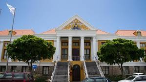 In accordance with article 9 sub 8 of the national ordinance on the central bank, the centrale bank van curaçao en sint maarten fixes the exchange rates for foreign exchange transactions. Oud President Centrale Bank Curacao En Sint Maarten Niet Veroordeeld Voor Belastingfraude De Volkskrant