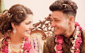 The actor took to social media and shared an. Tv Actors Aniruddh Dave And Shubhi Ahuja Get Engaged Television News
