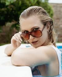 Hola a todos! Estamos súper emocionadas de compartir con ustedes una nueva  aventura que estamos comenzando juntas. 🎉 Después de muchas risas y  sesiones y producciones de fotos y videos, decidimos dar