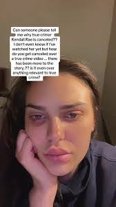 Kendall Bloom's Instagram, Twitter & Facebook