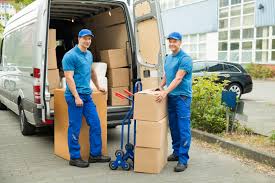 Moving Day Etiquette: 10 Things Movers Want you to Know
