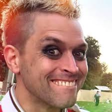 Pete Bennett (@petebennettuk) • Threads, Say more