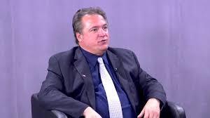 Internationally active horn soloist, grammy award winning chamber musician, and masterclass clinician, andrew pelletier enjoys an extremely busy life. Celebrating Southbridge Health Director Andrew R Pelletier Youtube
