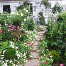 Pin By Diana From Little Goblins Croc On Tuinen English Garden Design Cottage Garden Design Cottage Garden Plants
