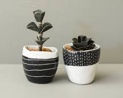 Black And White Pots For Plants Made To Order Little Porcelain Planters Pair Of Pinch Pots Slip Carved In Black And White Seascape And Snowstorm Motifs Ceramics Pottery Ceramicpottery Porcelain Planter Pinch Pots Ceramic Pottery