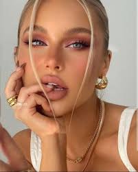 Laura Holz (loryholz)