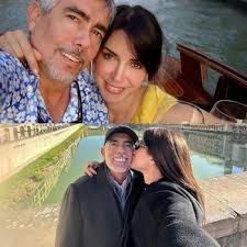 Él es el padre de las dos hijas de Ana María Trujillo: es hermano de Manolo  Cardona y también fue actor