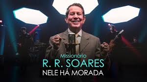 Soares, tem anunciado ao fiéis uma água consagrada por ele em ritual para curar o novo coronavírus. Missionario R R Soares Nele Ha Morada Music Session Youtube