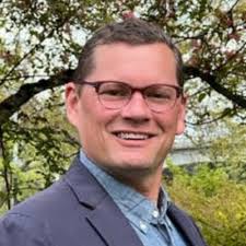 Eugene Schools Chief Faces New Allegation: He Kissed a Teacher Without Her  Consent