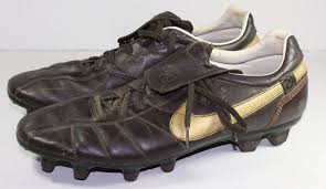 Nike Ronaldinho R10 Tiempo Guri Fg Soccer Shoes Cleats 2007 Dark Cinder Sz 13 Sport Shoes Vintage Outfits Mens Fashion