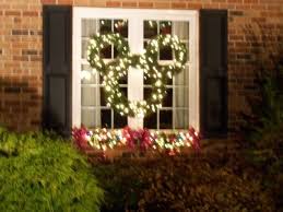 Pin By Liberty Nobles On Christmas In 2020 Disney Christmas Decorations Outdoor Outdoor Christmas Lights Disney Christmas Decorations