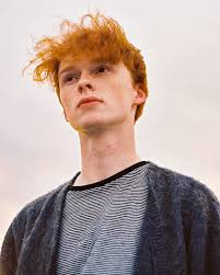 Video Premiere: Skinner