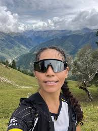 Hi 👋my sunglass 😎 haha 🤣 sunglass big then my face running at jumla