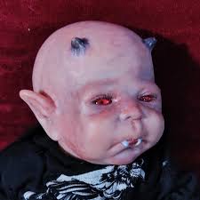 Dexter is pretty all the time! Dexter is a baby vampire sculpted by Jade  Warner. So pretty! #rebornvampire #alternativereborn #Vampireclub