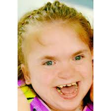 Dominique Vanessa Roy (1993-2018)