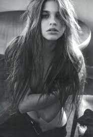 Your Hipster Girlfriend Long Messy Hair Embrace Messy Hair Long Hair Styles