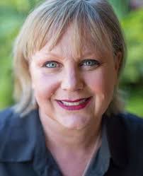 Challenger defeats Pearland ISD board president