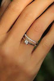10 Fresh Engagement Ring Trends For 2018 Wedding Hair Trends 2018 Wedding Hairstyles M Trending Engagement Rings Elegant Wedding Rings Wedding Rings Round