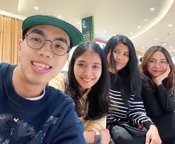 Agnes M. Wang (@agnesmwang) • Instagram photos and videos