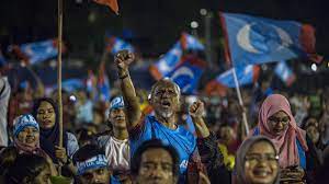 Kuala lumpur, malaysia (cnn) malaysian prime minister najib razak has suffered a stunning election loss to former leader supporters of mahathir mohamad, cheer as they watch live televised result announcement of the 14th general elections on may 10, 2018 in kuala lumpur, malaysia. Opinion What Just Happened In Malaysia The New York Times