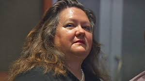 Rinehart's battle may be nothing compared to what Twiggy could deliver