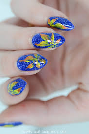 Many of them require no special tools and use simple. Easy Flower Nail Art Tutorial By Nail Lacquer Uk Blog