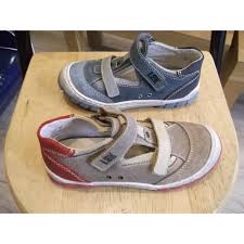 Lingerie, vêtements de sport, pyjamas, bain, maillots de bain, bodies, robe de chambre. Chaussures Garcons Mi Saison Little Mary P29 Beige Beige Achat Vente Basket Cdiscount