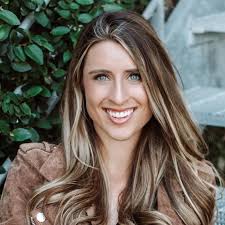 Ashlyn Sullivan's Instagram, Twitter & Facebook