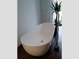 Unser team an produkttestern hat eine riesige auswahl an produzenten wünsche ausführlichst getestet und wir präsentieren ihnen. Badezimmer Idee Luino Grande Freistehenden Badewanne Ruckenlehnen Lange