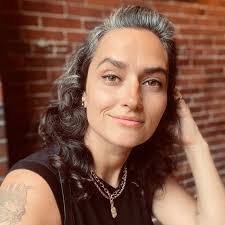 Autumn Pearl's Instagram, Twitter & Facebook