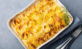 Recette Gratine De Pommes De Terre Aux Lardons Recette En 2020 Gratin Dauphinois Recettes De Cuisine Recette Gratin