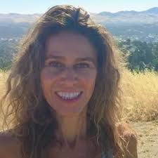 Nadia Morse's Instagram, Twitter & Facebook