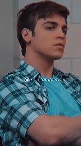 Eli Hudson's Instagram, Twitter & Facebook