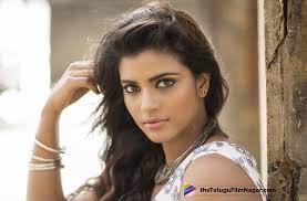 Rajinikanth has been a megastar in the tamil movie industry since the 70s. Telugu Girl Aishwarya Rajesh Rocks Kollywood Telugu Filmnagar