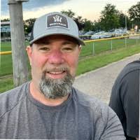 Adam Mrozek's Instagram, Twitter & Facebook