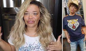 Trisha paytas is stepping away from their hit podcast, frenemies. Youtuber Trisha Paytas Slammed After Announcing She Is Transgender Daily Mail Online