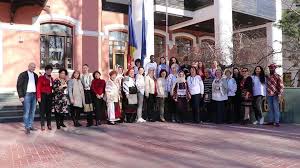 Creat in 2012, labelfranceducation este acordat de catre ministerul francez al europei si afacerilor externe filierelor bilingve francofone de excelenta care. 24 De Femei Din 10 ÈÄri Francofone Au ImpÄrtÄÈit La Muzeul Satului ExperienÈele Lor In Arta Broderiei Foto