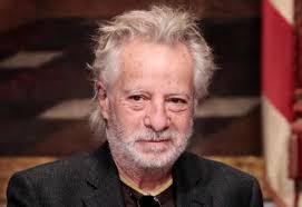 Los premiados en el 9 d'Octubre llaman a «unir la diversidad» y a defender  el «respeto a los demás»