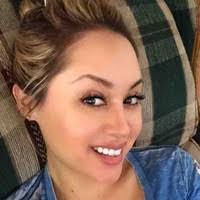 Julia Kidd's Instagram, Twitter & Facebook