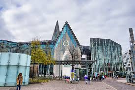 Direkt an der bekannten nikolaistraße, zwischen hauptbahnhof und nikolaikirche, gelegen kann man viele sehenswürdigkeiten und kulturelle einrichtungen zu fuß erreichen. 7 Leipzig Sehenswurdigkeiten Fur Ein Entspanntes Wochenende In Leipzig